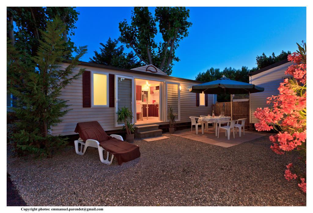 Vic'S Land Holidays Grimaud Exterior photo