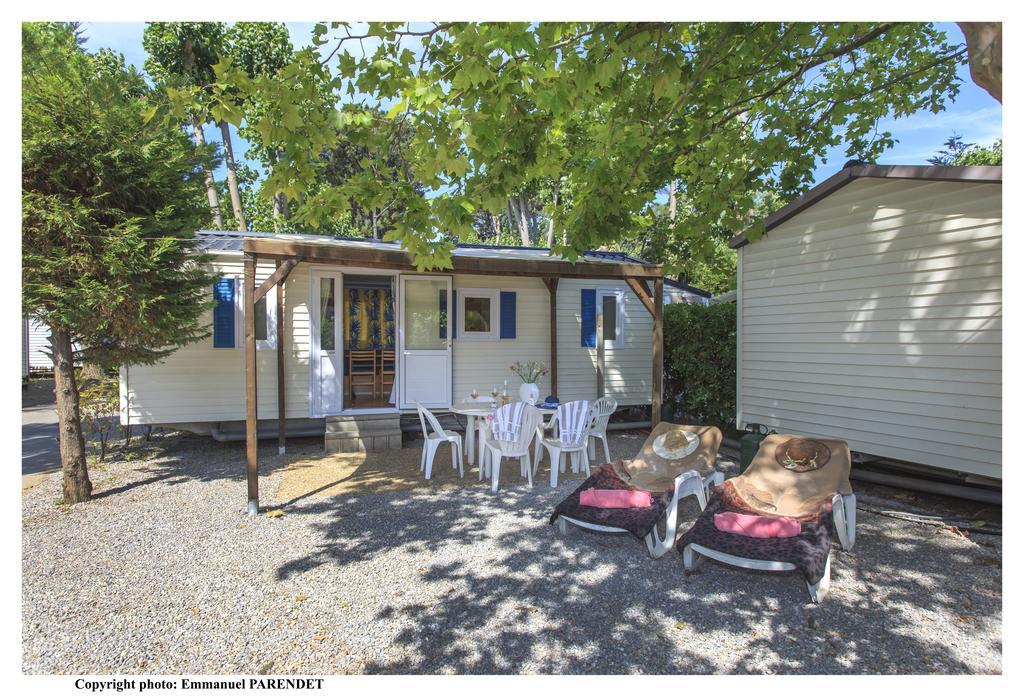 Vic'S Land Holidays Grimaud Exterior photo