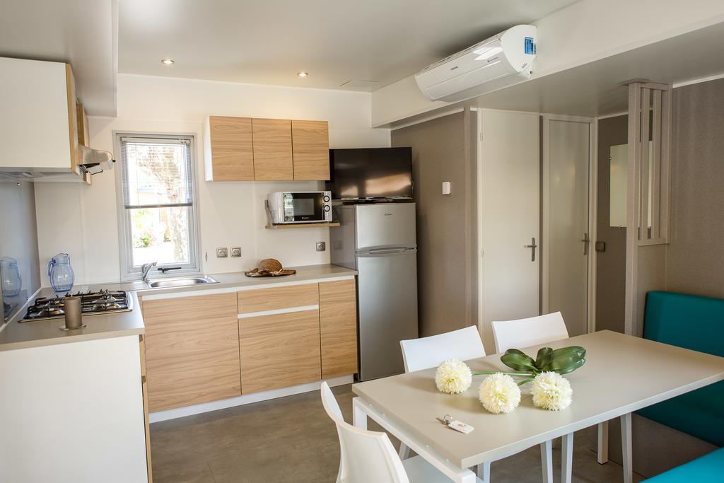 Vic'S Land Holidays Grimaud Exterior photo
