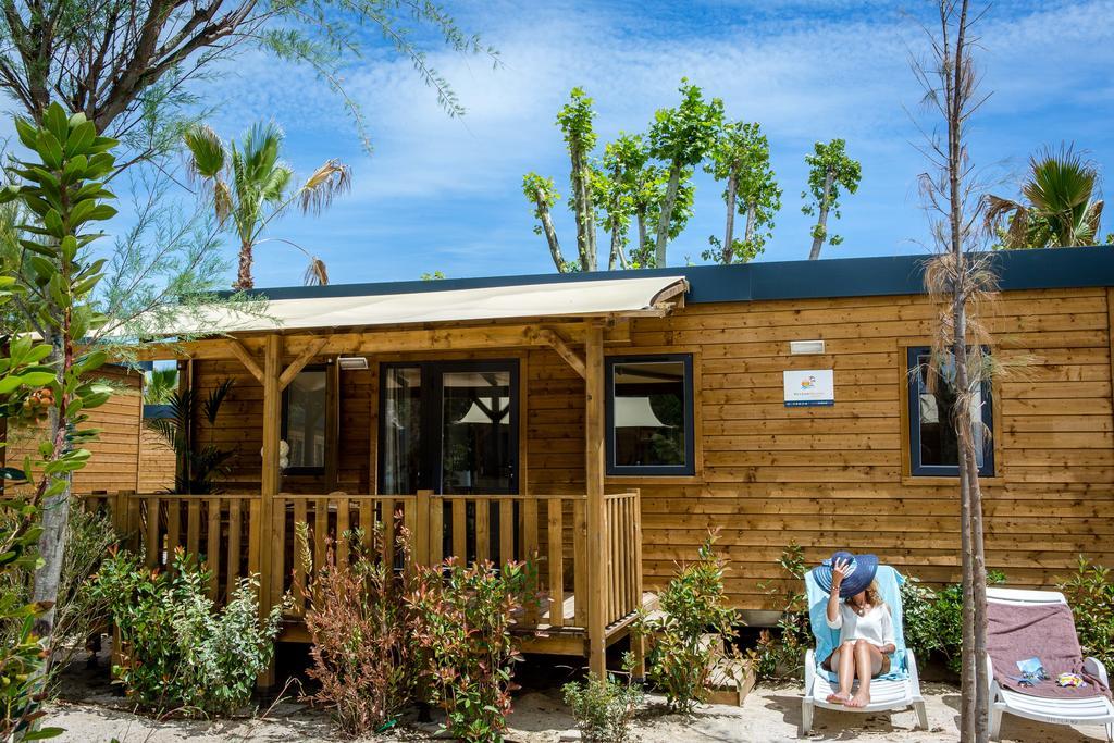 Vic'S Land Holidays Grimaud Exterior photo